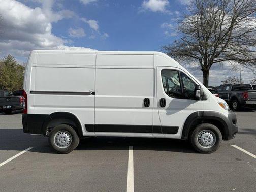 2025 RAM ProMaster 1500 Base
