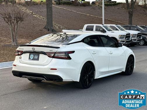 2023 Nissan Maxima SR