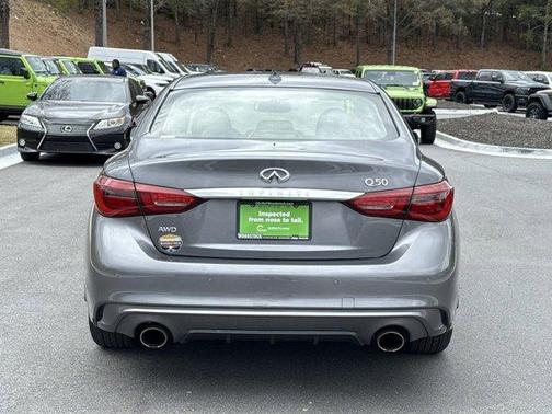 2022 INFINITI Q50 LUXE