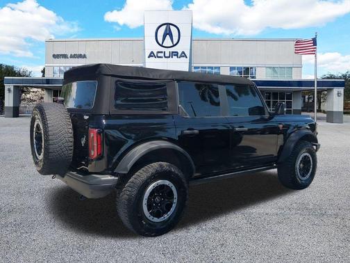 2023 Ford Bronco Badlands