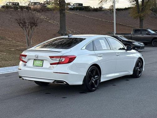 2022 Honda Accord Sport SE