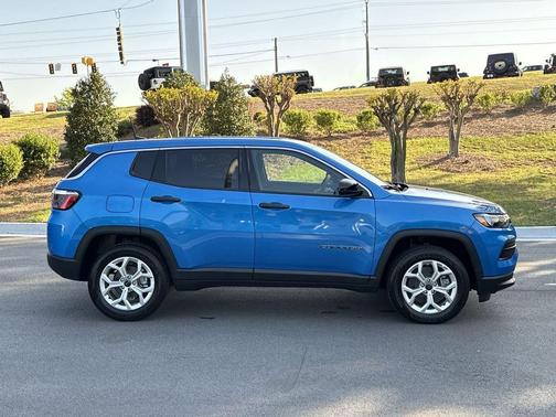 2025 Jeep Compass Sport