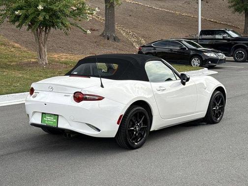 2019 Mazda MX-5 Miata Sport