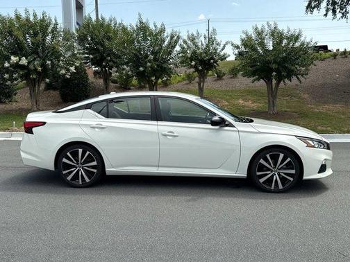 2021 Nissan Altima 2.5 SR