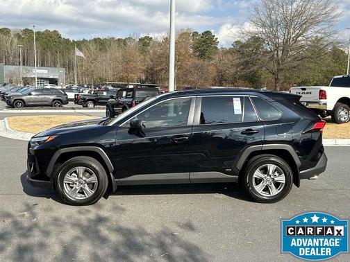 2024 Toyota RAV4 Hybrid LE