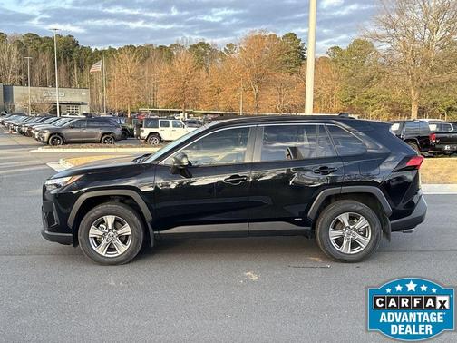 2024 Toyota RAV4 Hybrid LE