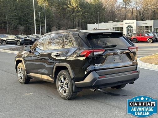 2024 Toyota RAV4 Hybrid LE