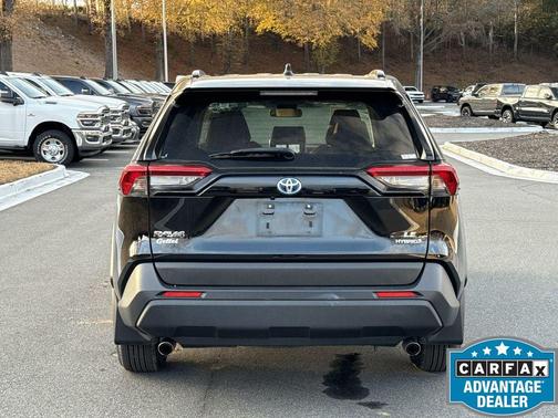 2024 Toyota RAV4 Hybrid LE