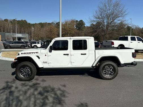 2026 Jeep Gladiator Mojave