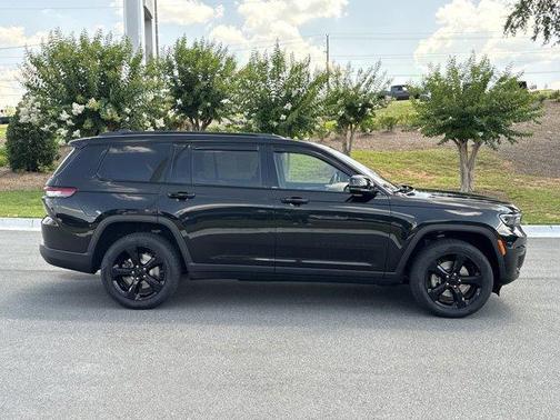 2021 Jeep Grand Cherokee L Laredo