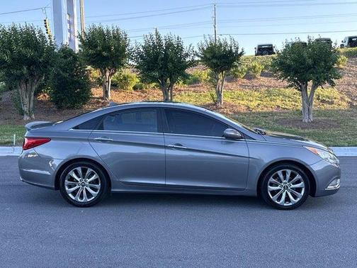 2012 Hyundai SONATA SE