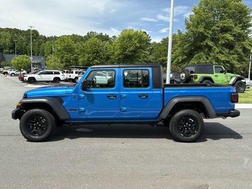 2025 Jeep Gladiator Sport