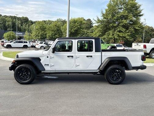2025 Jeep Gladiator Sport