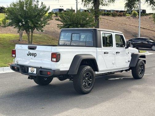2025 Jeep Gladiator Sport