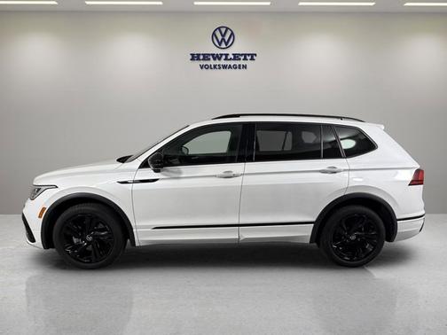 Opal White Pearl Effect 2024 Volkswagen Tiguan 2.0T SE R-Line Black