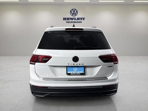 2024 Volkswagen Tiguan 2.0T Wolfsburg
