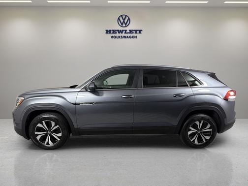 Platinum Gray Metallic 2024 Volkswagen Atlas Cross Sport 2.0T SE
