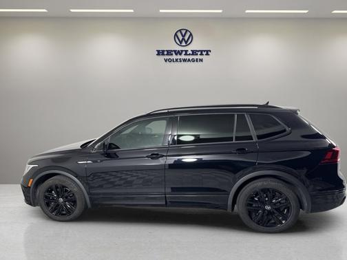 2022 Volkswagen Tiguan 2.0T SE R-Line Black