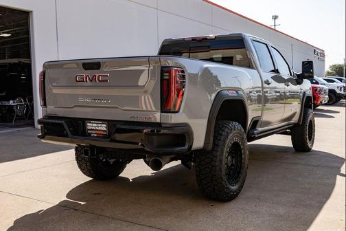 Thunderstorm Gray 2025 GMC Sierra 2500 AT4X