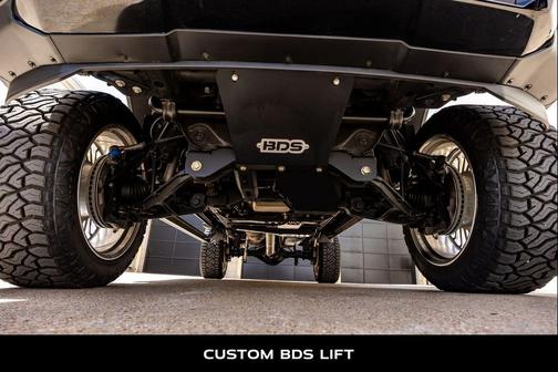 Onyx Black 2024 GMC Sierra 2500 AT4