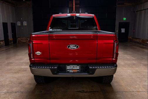 Rapid Red Metallic Tinted Clearcoat/Marsh Gray 2025 Ford F-150 King Ranch