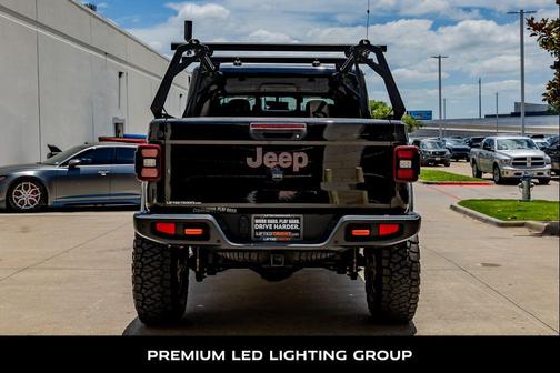 Black Clearcoat 2021 Jeep Gladiator Mojave 4x4