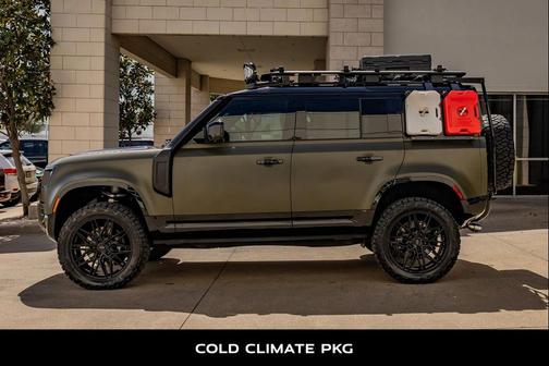 2023 Land Rover Defender 110 V8