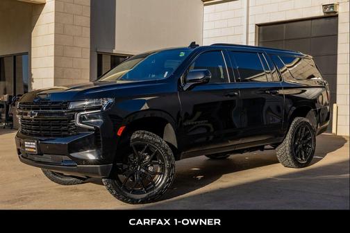 2023 Chevrolet Suburban RST