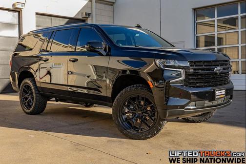 2023 Chevrolet Suburban RST