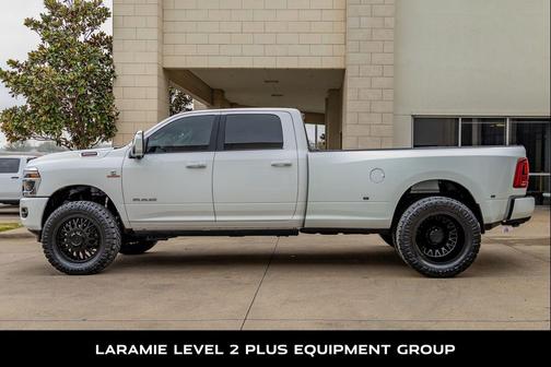 2025 RAM 3500 Laramie Crew Cab 4x4 8' Box