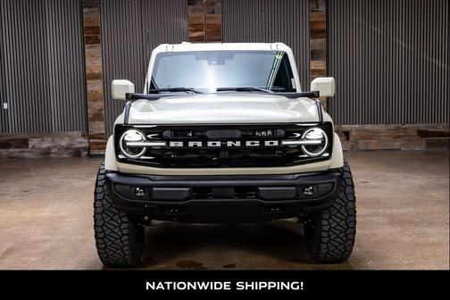 Desert Sand 2026 Ford Bronco Outer Banks