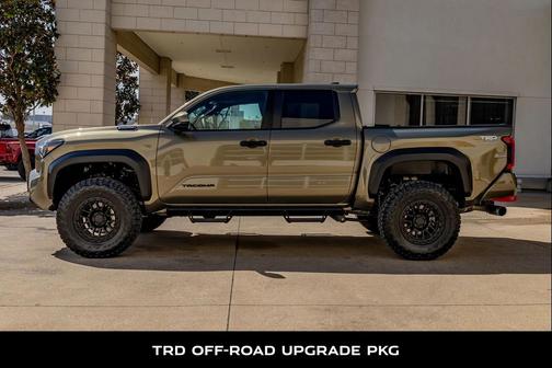 2025 Toyota Tacoma Hybrid TRD Off Road