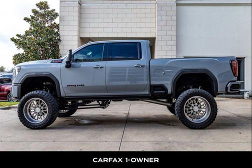 2024 GMC Sierra 2500 AT4