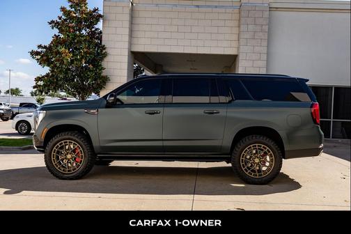 Midnight Pine 2026 GMC Yukon XL 4WD AT4 Ultimate