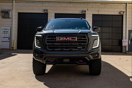 Midnight Pine 2026 GMC Yukon XL 4WD AT4 Ultimate