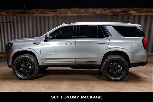 2023 GMC Yukon SLT