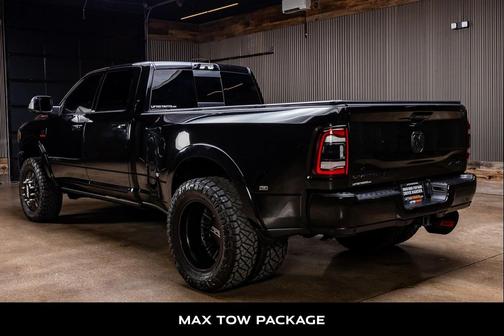 2022 RAM 3500 Limited Crew Cab 4x4 8' Box