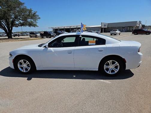 2022 Dodge Charger SXT RWD