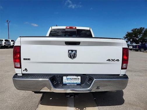 2023 RAM 1500 Classic SLT Crew Cab 4x4 57' Box