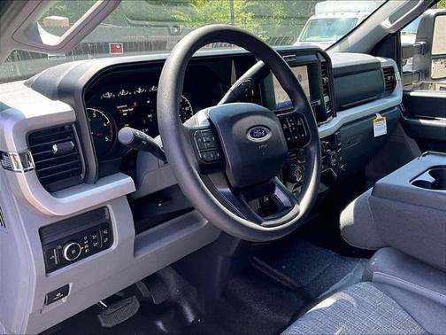 Oxford White 2026 Ford F-350 XLT