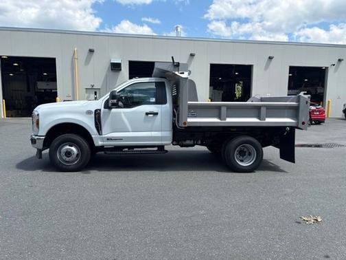 Oxford White 2026 Ford F-350 XL