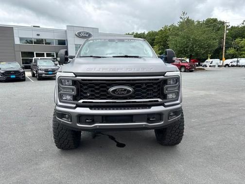 Agate Black Metallic 2026 Ford F-250 Lariat