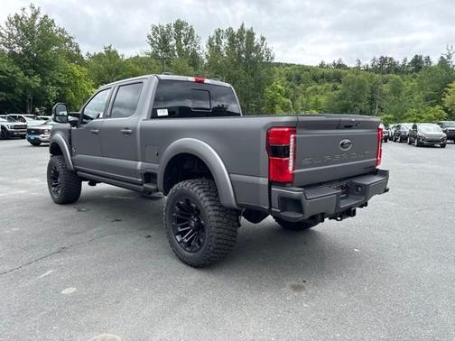 Agate Black Metallic 2026 Ford F-250 Lariat