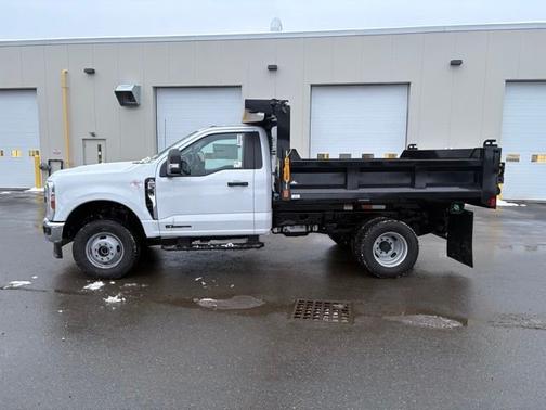 Oxford White 2026 Ford F-350 XL