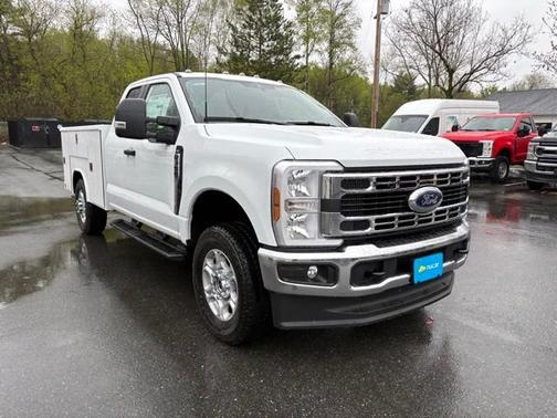 Oxford White 2026 Ford F-350 XLT