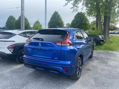 Lightning Blue Metallic 2024 Mitsubishi Eclipse Cross SE
