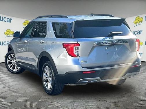 Silver Metallic 2023 Ford Explorer XLT
