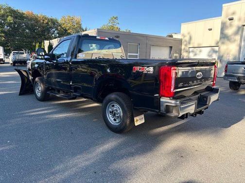Agate Black Metallic 2026 Ford F-250 XL