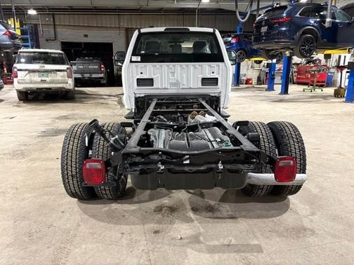 Oxford White 2026 Ford F-350 XL