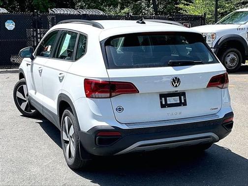 Pure White 2024 Volkswagen Taos 1.5T S